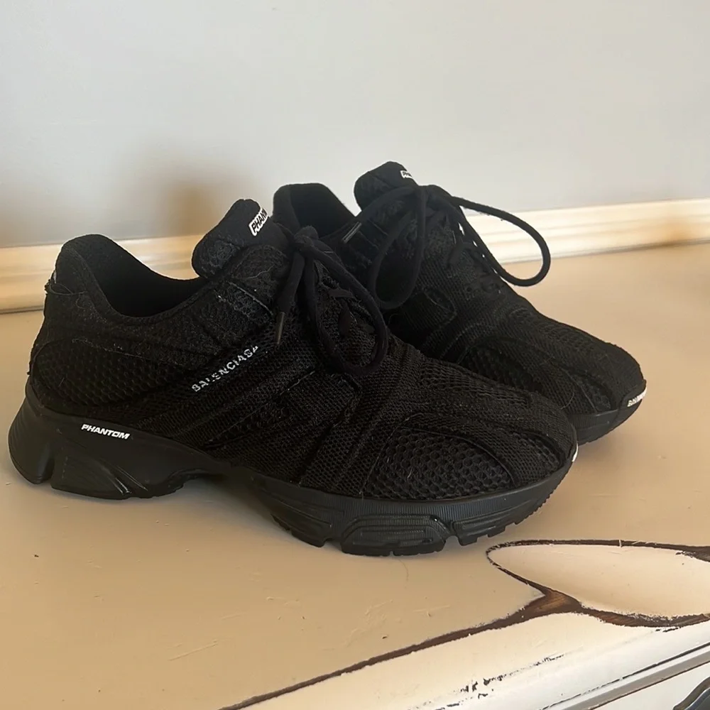 BALENCIAGA PHANTOM SNEAKERS - Picture 4 of 9